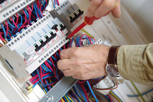 Remplacement de tableau électrique à Versailles